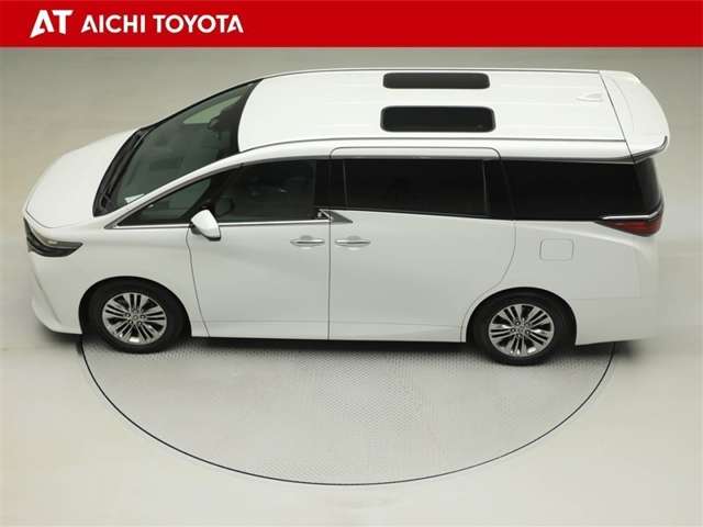 Toyota Alphard Z 11