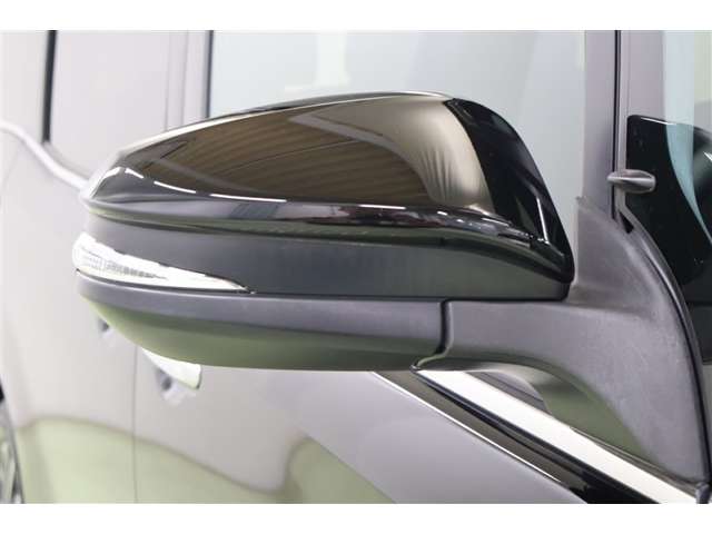 Toyota Esquire 8