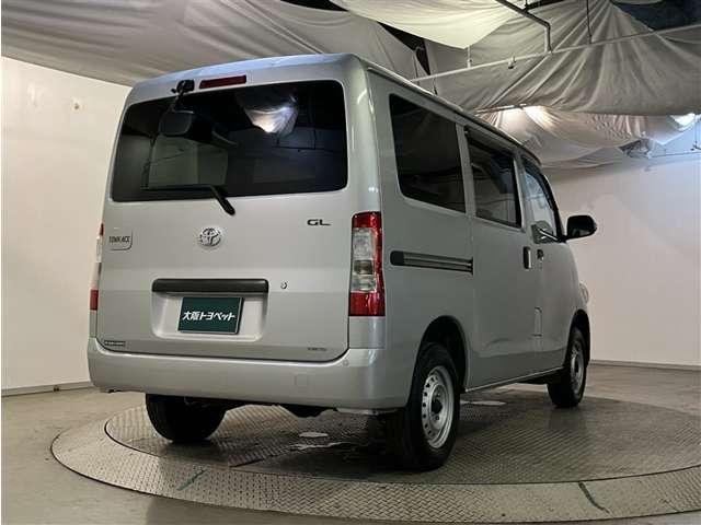 Toyota Town Ace Van 8