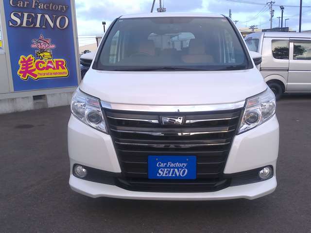 Toyota Noah 2