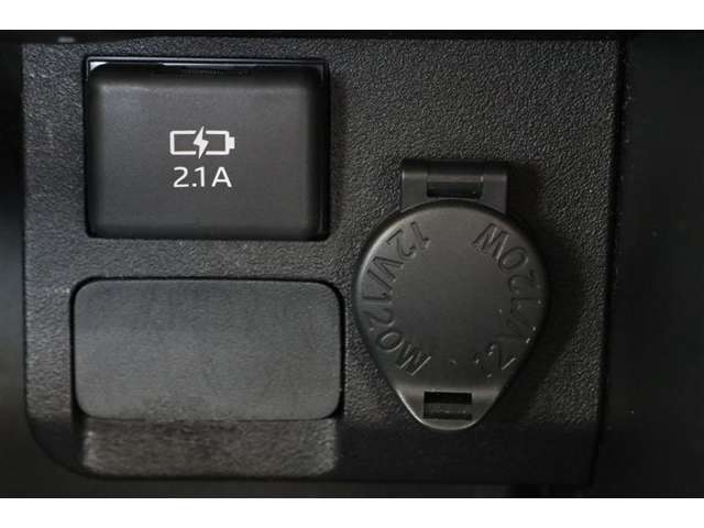 Toyota Succeed Van 12