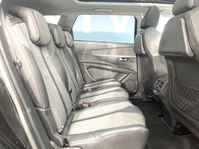 Peugeot 5008 11