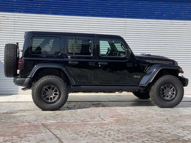 Jeep Wrangler 3