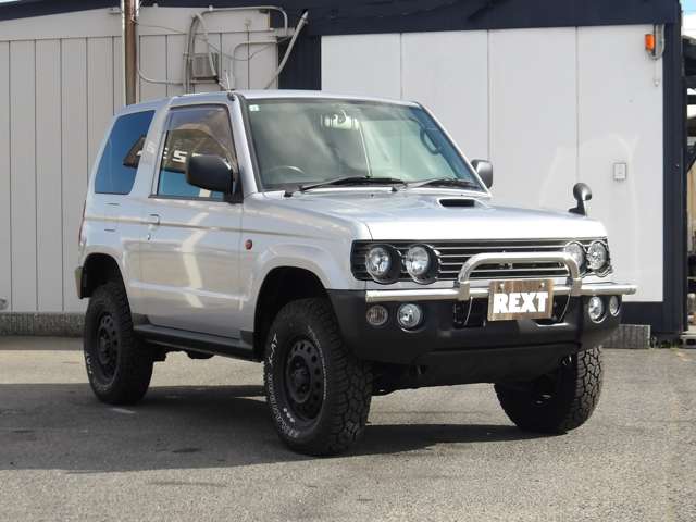 Mitsubishi Pajero Mini 6