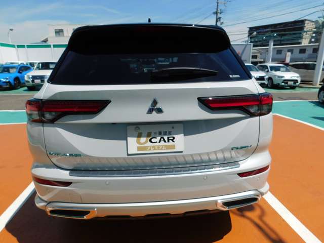 Mitsubishi Outlander 4