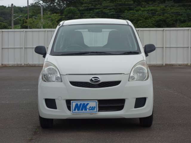 Daihatsu Mira 2