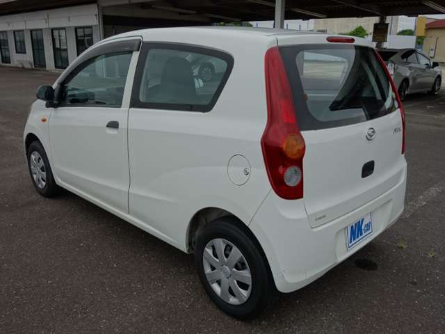 Daihatsu Mira 9