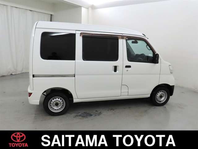 Daihatsu Hijet Cargo 6