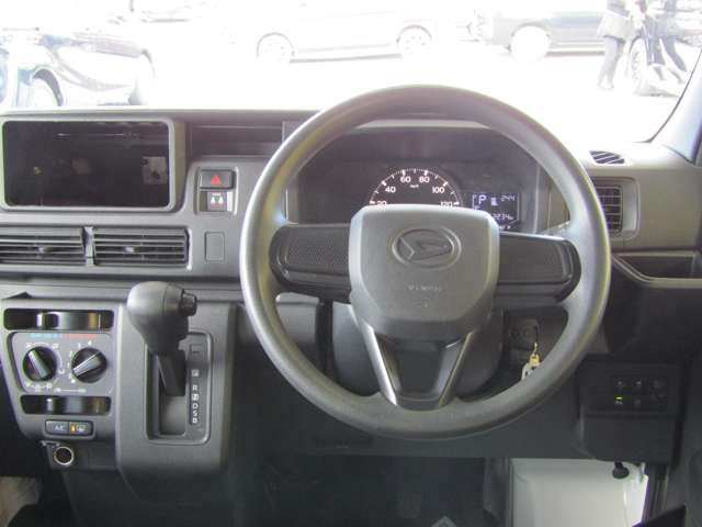 Daihatsu Hijet Cargo 5