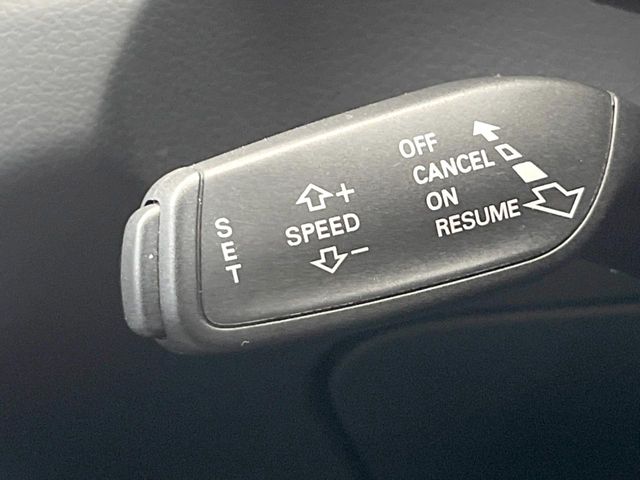 Audi Q3 4