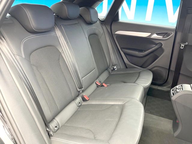 Audi Q3 10