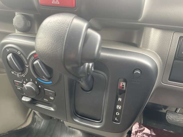 Suzuki Every 8
