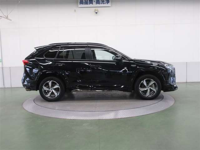 Toyota RAV4 PHV 5