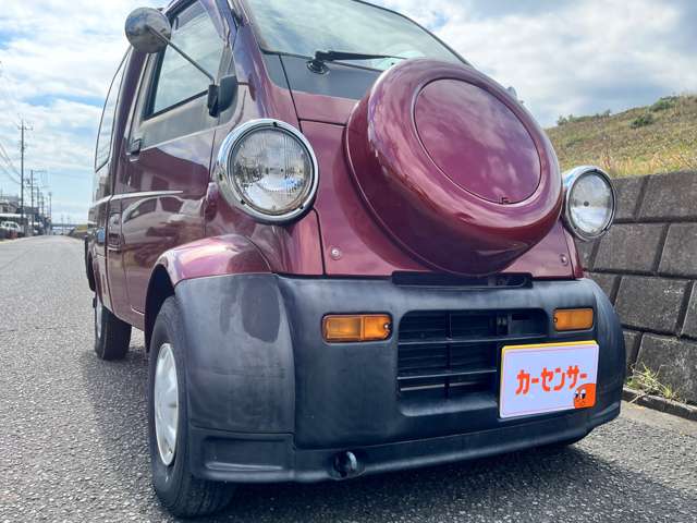 Daihatsu Midget II 9