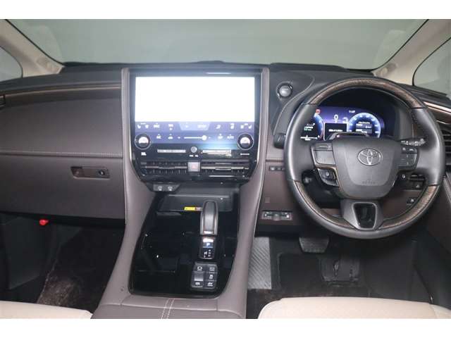 Toyota Alphard 2