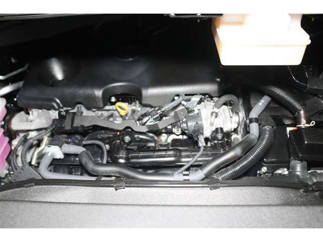 Toyota Alphard 4