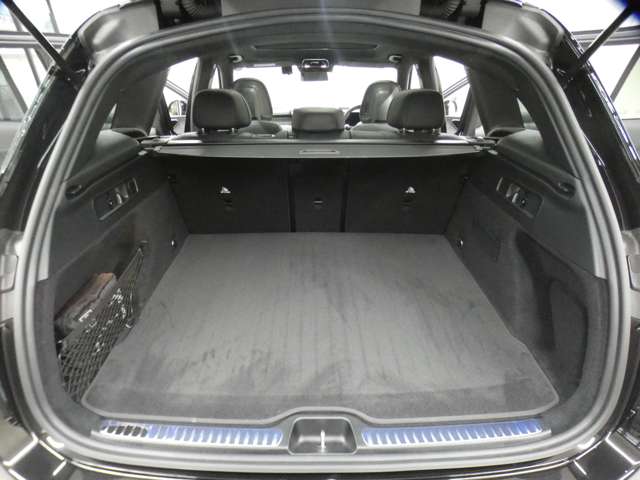 Mercedes-Benz GLC 10