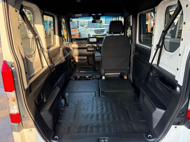 Honda N-VAN 11