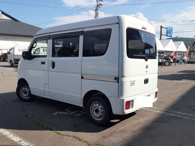 Nissan NV100 Clipper 6
