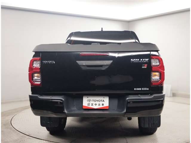 Toyota Hilux 4
