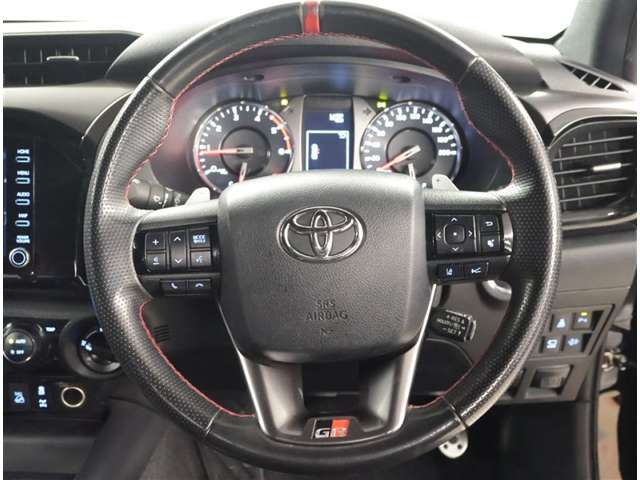 Toyota Hilux 6
