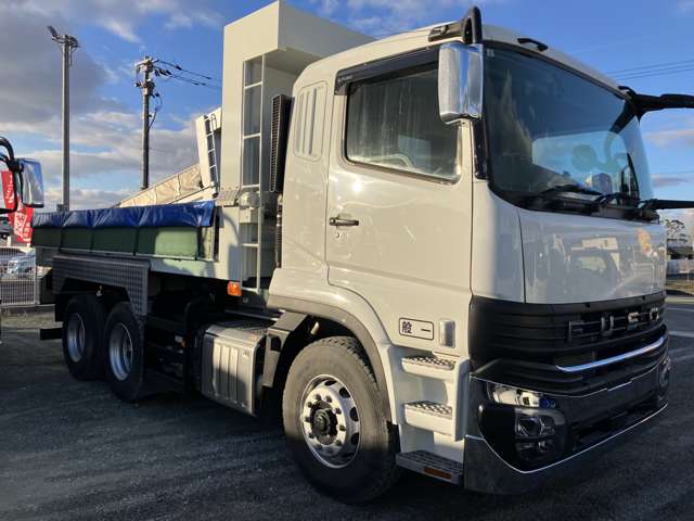 Mitsubishi Fuso Super Great 2