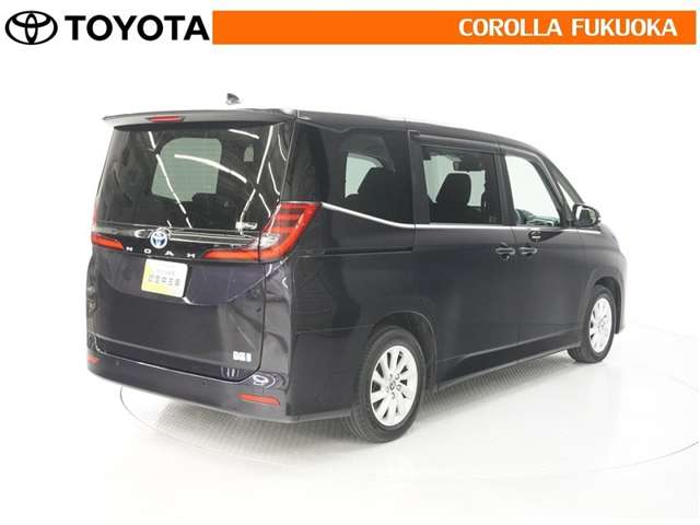 Toyota Noah 8