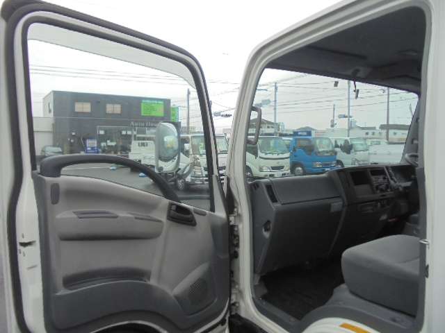 Isuzu Elf 3