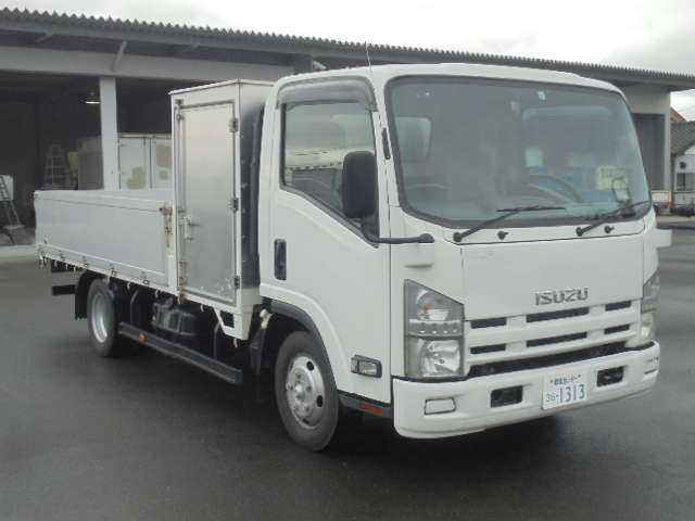 Isuzu Elf 9