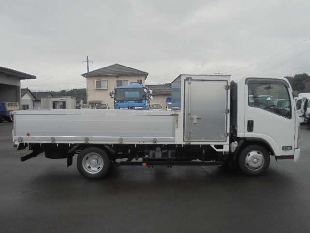 Isuzu Elf 10