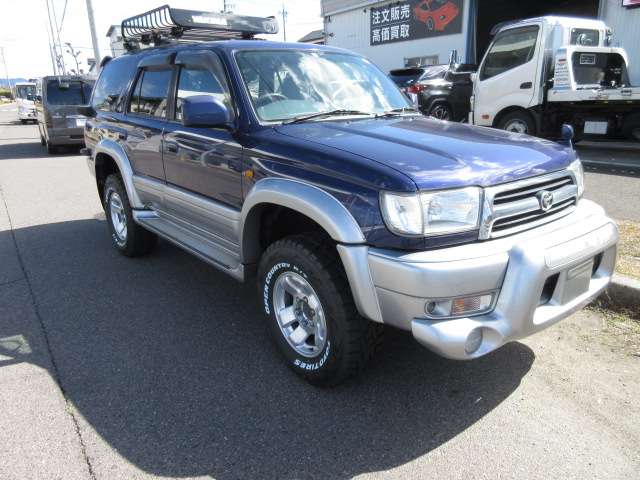 Toyota Hilux Surf 2