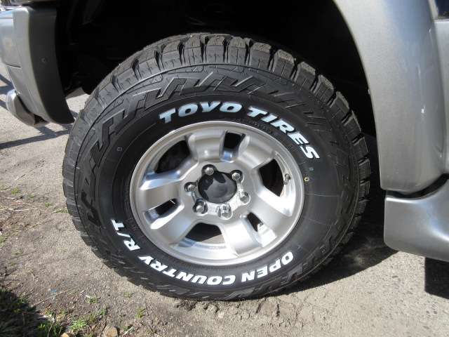 Toyota Hilux Surf 8