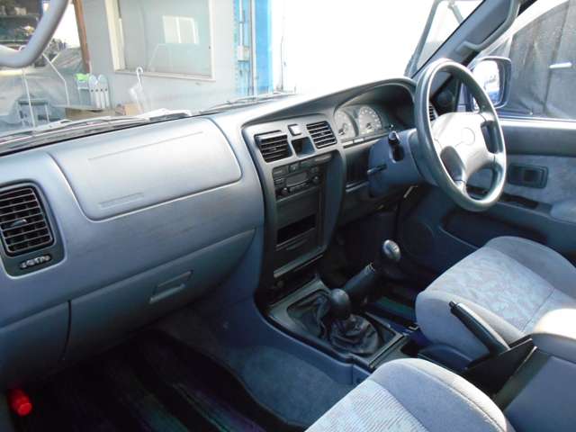 Toyota Hilux Surf 9