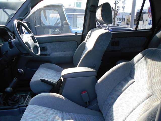 Toyota Hilux Surf 10