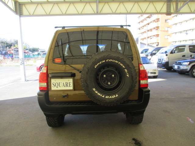 Mitsubishi Pajero 6