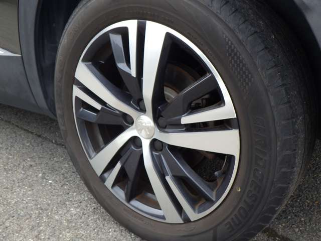 Peugeot 3008 5