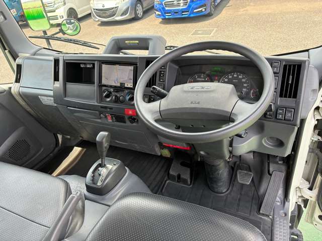 Isuzu Elf 9