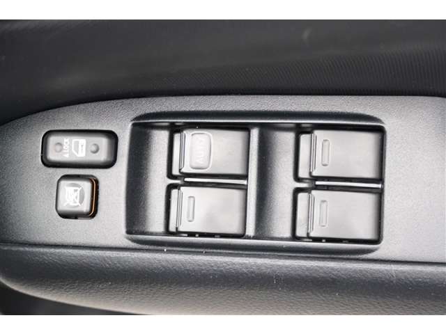 Toyota Succeed Van 12