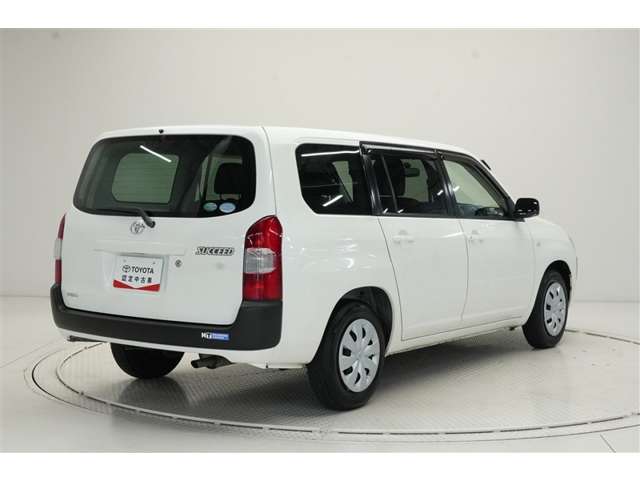 Toyota Succeed Van 3