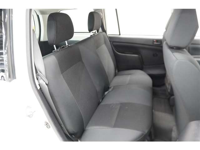 Toyota Succeed Van 6