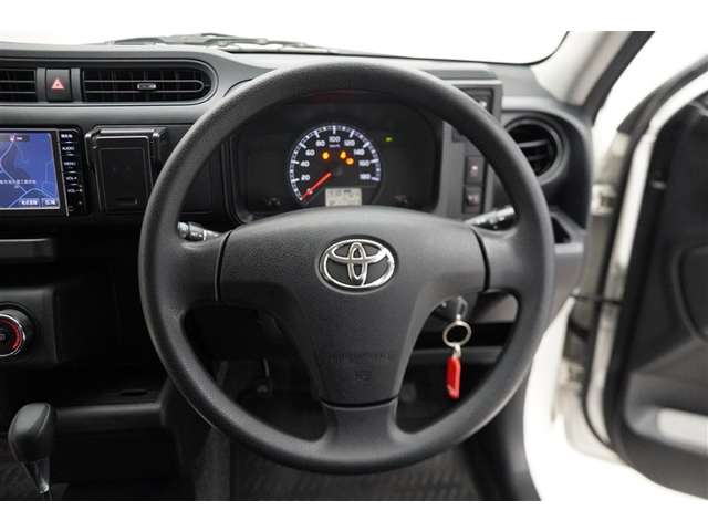 Toyota Succeed Van 10