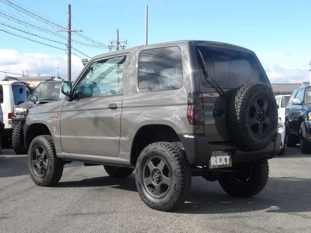 Mitsubishi Pajero Mini 9