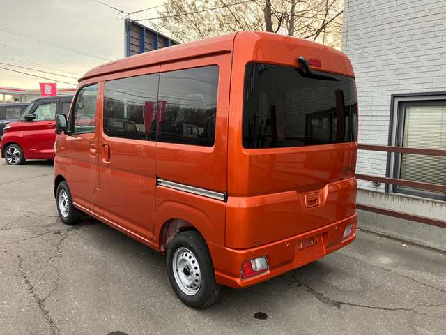 Daihatsu Hijet Cargo 11
