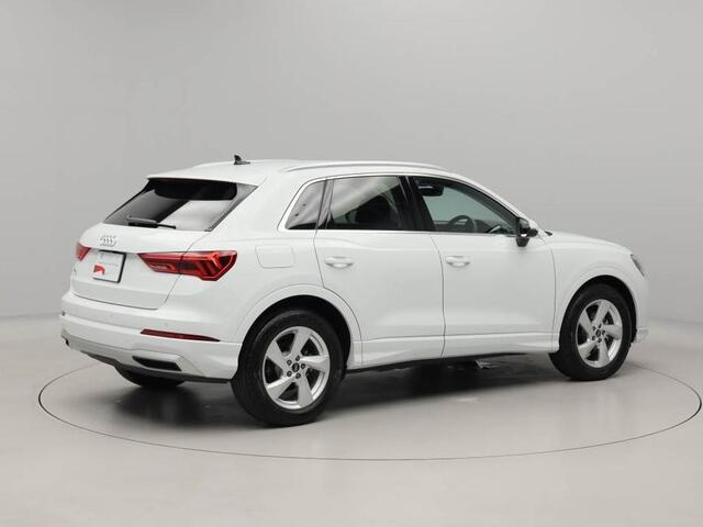 Audi Q3 4