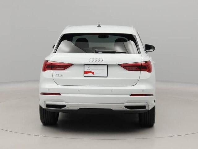 Audi Q3 5