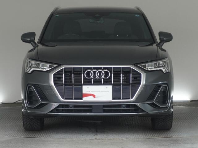 Audi Q3 9