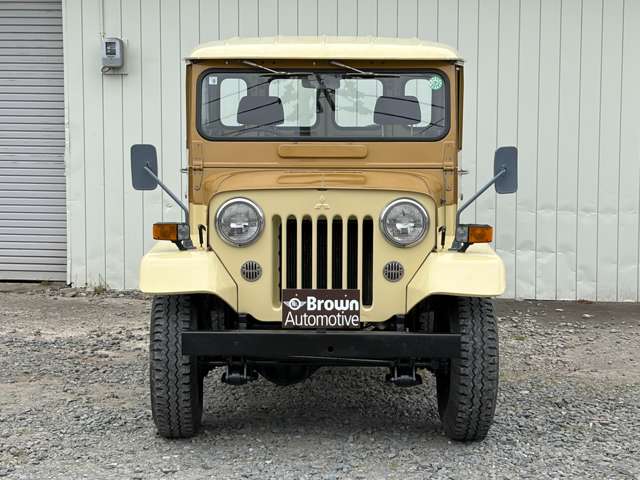 Mitsubishi Jeep 6