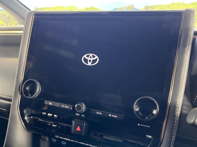 Toyota Alphard 6