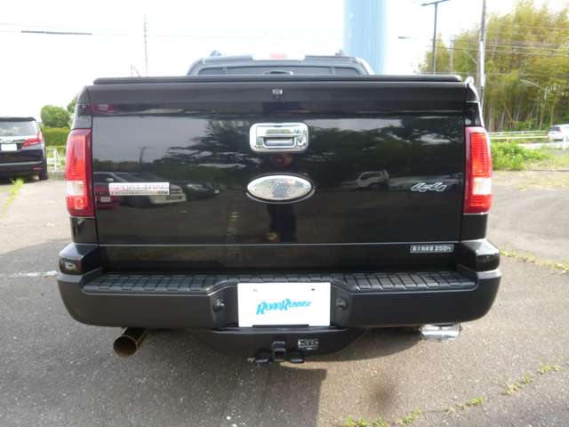 Ford Explorer Sport Trac 7