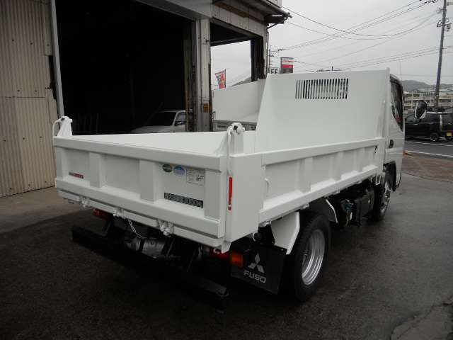 Mitsubishi Fuso Canter 3